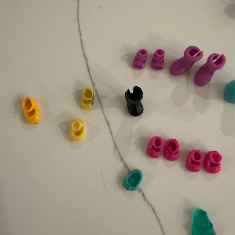 Polly Pocket Doll Accessory Lot 100+ Pieces Mattel Clothes Shoes Pets Furniture‎